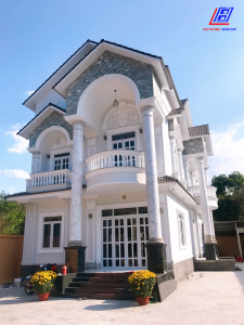 lắp cửa nhôm công trình biệt thự Xingfa Drahua