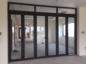Nhà thầu thi công cửa nhôm cao cấp tại Thành phố mới