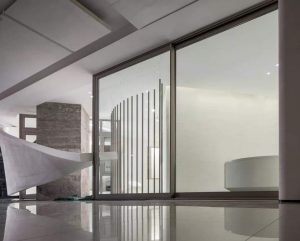 Nên dùng cửa nhôm kính hãng nào tốt?