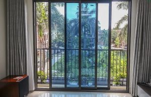 Kích thước cửa ban công phong thủy