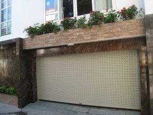 Kích thước cửa cuốn phong thủy