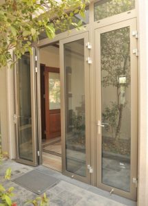 Cửa nhôm kính cao cấp châu Âu Civro