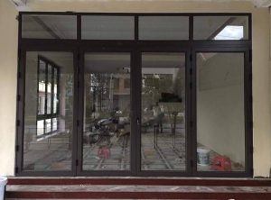 Thi công cửa nhôm kính cao cấp ở Quận 4 TPHCM