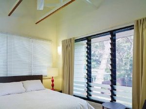 Nơi cung cấp cửa lá sách nhôm tại Thuận An chất lượng