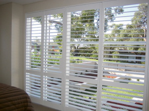 Cửa sách lá nhôm sang trọng