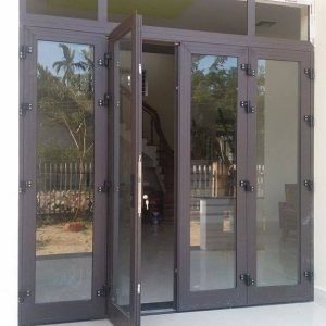 Chọn lọc 10 mẫu cửa nhôm kính 4 cánh vân gỗ đẹp và sang trọng