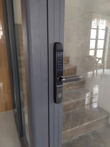 Top 10 loại ổ khóa cửa nhôm kính tốt nhất hiện nay